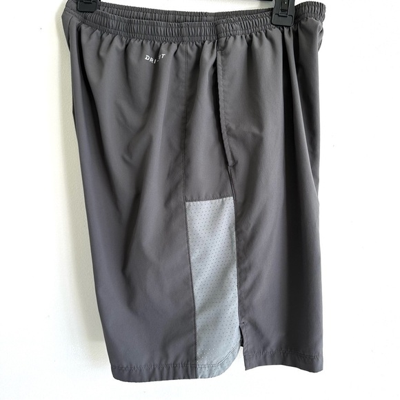 Nike Running Shorts Adult Medium Gray Athletic Workout Gym Dri Fit Mens - Picture 3 of 7